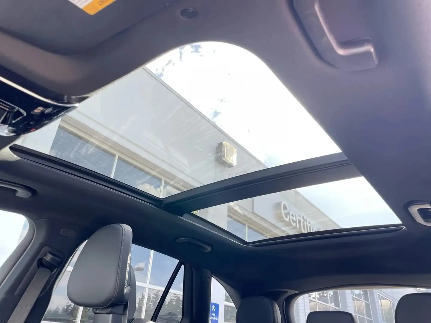 Mercedes-Benz GLC 300 4MATIC ЦЕНА ДО БЪЛГАРИЯ АВТОКРЕДИТ, снимка 17 - Автомобили и джипове - 55752522