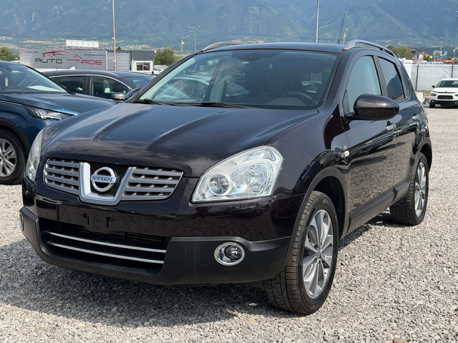 Nissan Qashqai 1.5dCi РЕАЛНИ КМ / 1 - СОБСТВЕНИК / БЕЗ РЪЖДА, снимка 5 - Автомобили и джипове - 55886105