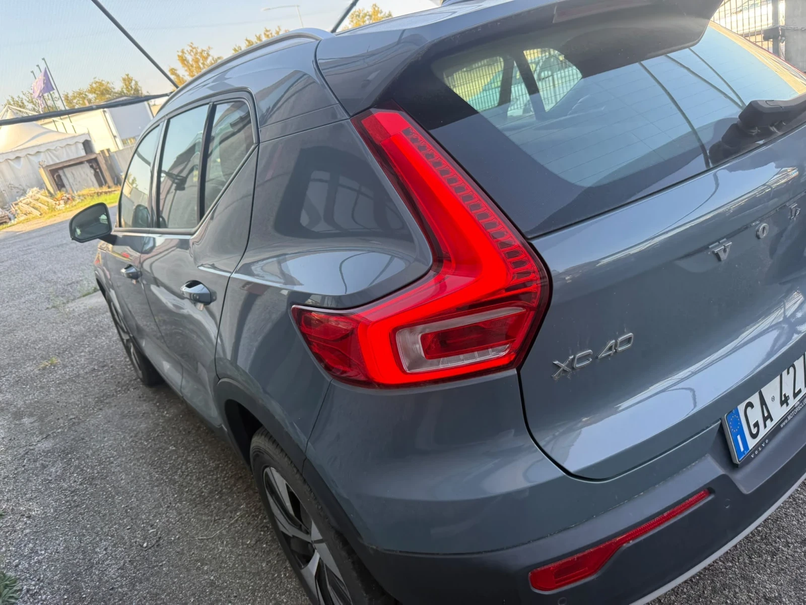 Volvo XC40 (КАТО НОВА)^(4х4)^(R-DESIGN), снимка 7 - Автомобили и джипове - 56274517