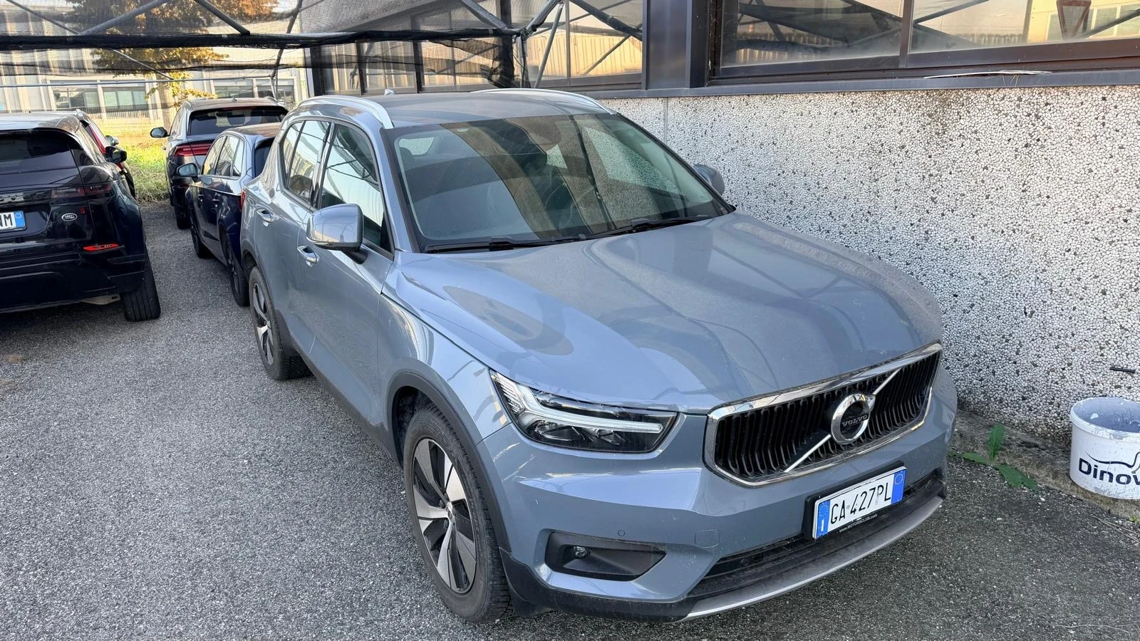 Volvo XC40 (КАТО НОВА)^(4х4)^(R-DESIGN), снимка 3 - Автомобили и джипове - 56274517