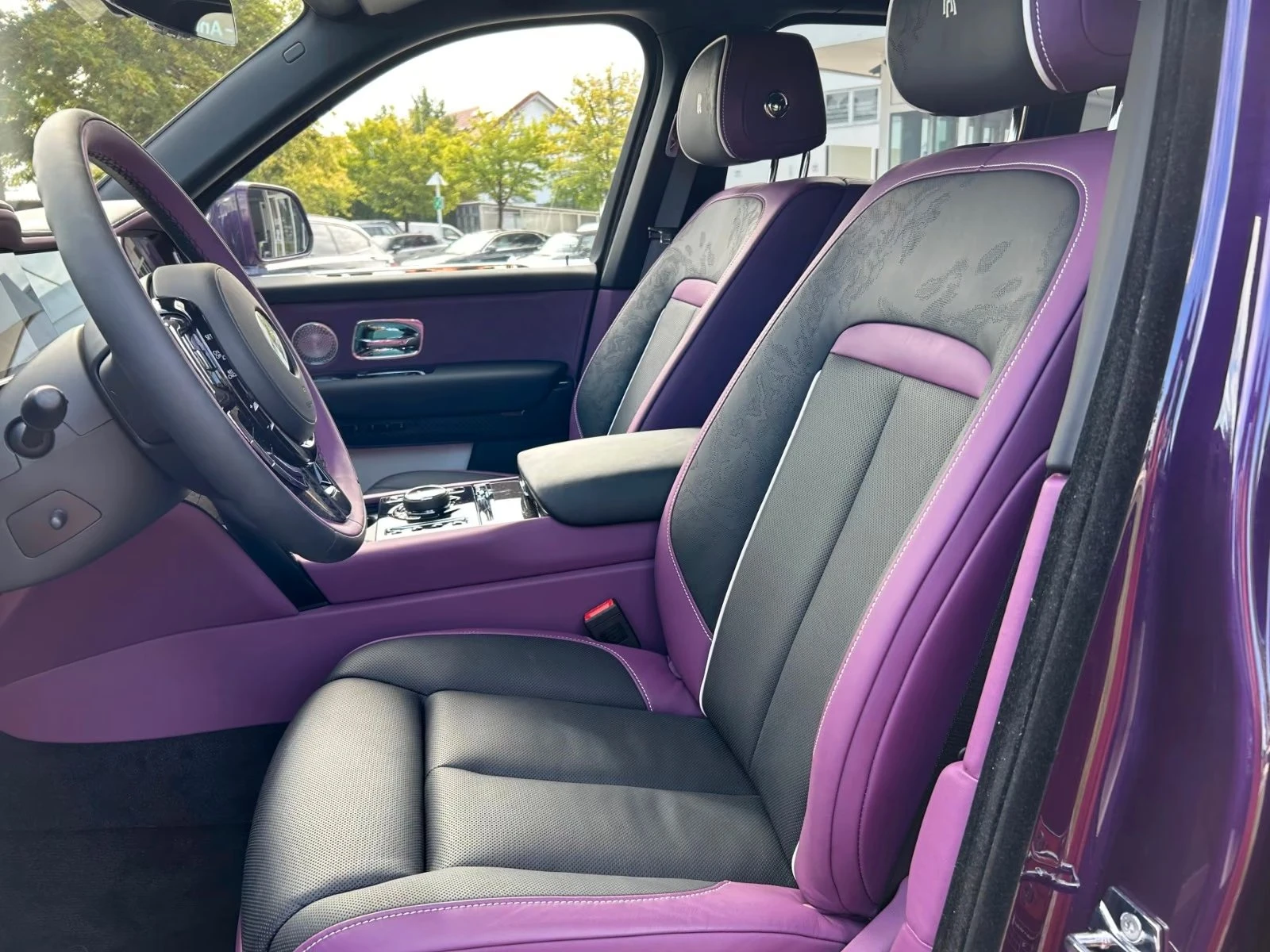 Rolls-Royce Cullinan BLACK BADGE / SHOOTING STAR / LOUNGE / BESPOKE / | Mobile.bg � ����������� 12