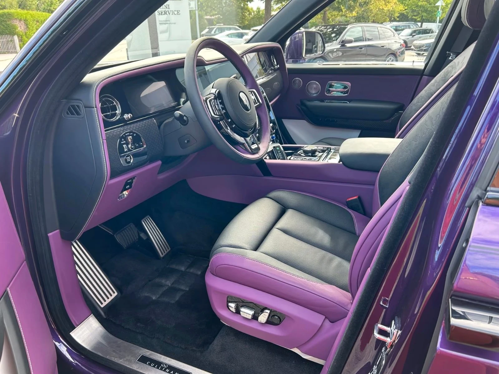 Rolls-Royce Cullinan BLACK BADGE / SHOOTING STAR / LOUNGE / BESPOKE / | Mobile.bg � ����������� 11