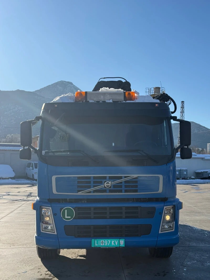 Volvo Fm 6x4R-440 с кран