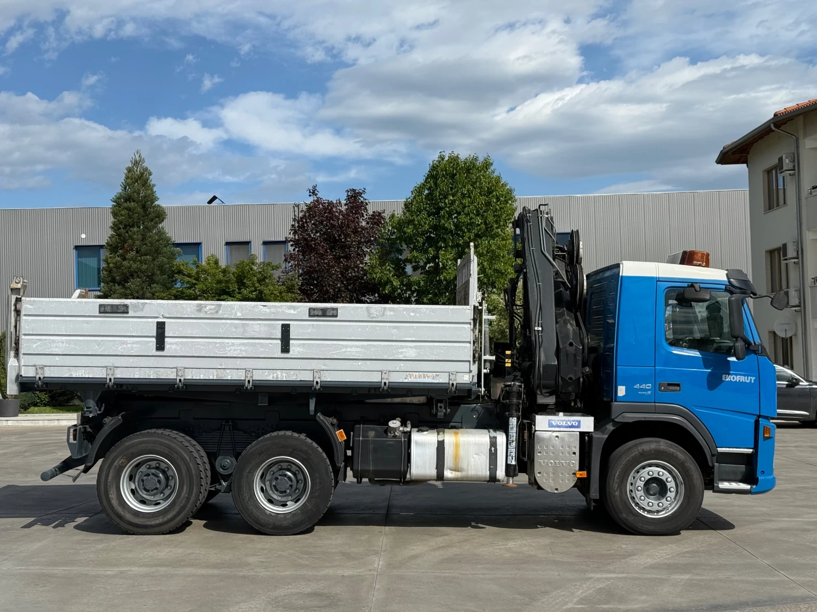 Volvo Fm 6x4R-440 с кран, снимка 5 - Камиони - 52938110