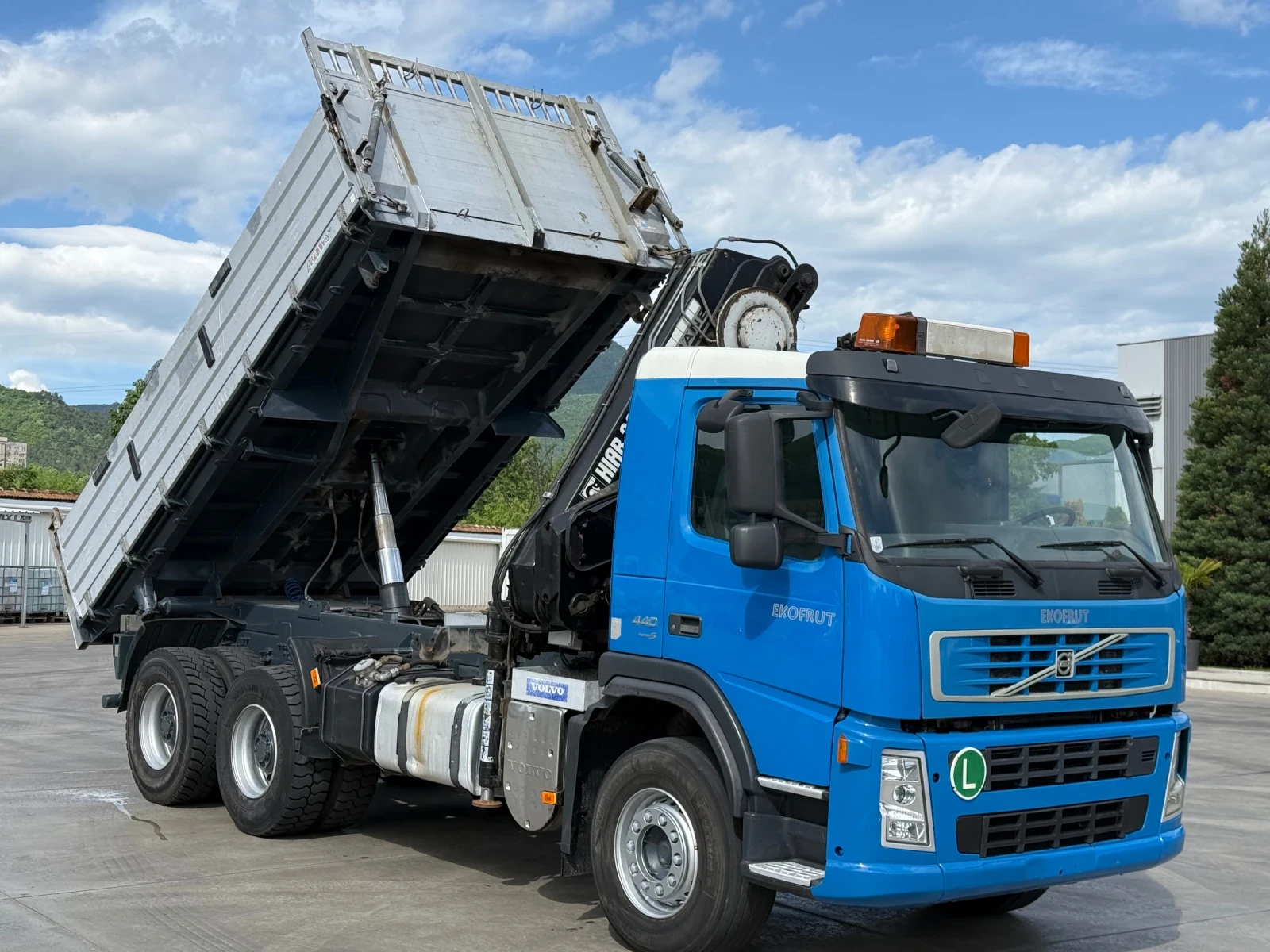 Volvo Fm 6x4R-440 с кран, снимка 2 - Камиони - 52938110