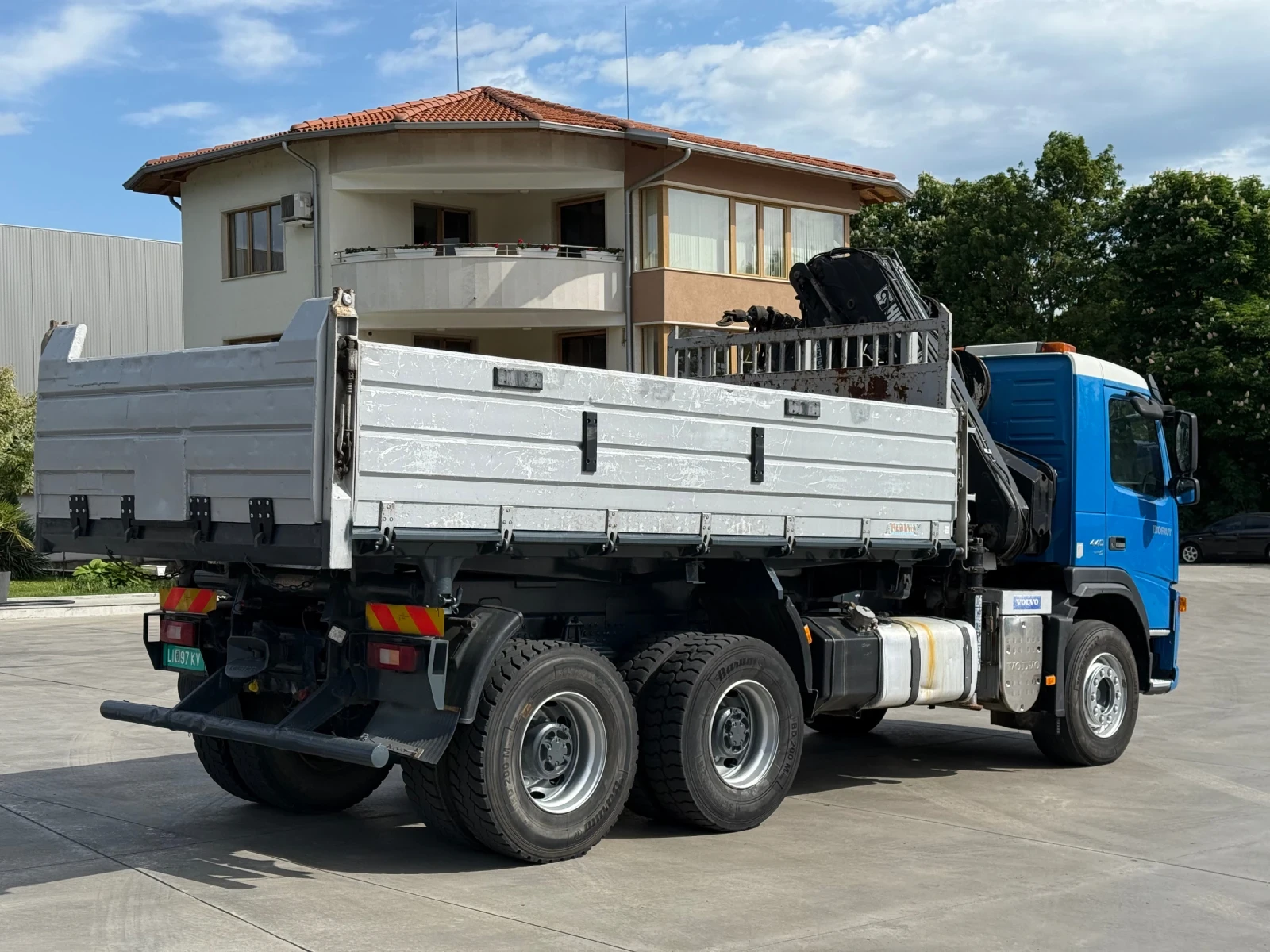 Volvo Fm 6x4R-440 с кран, снимка 6 - Камиони - 52938110