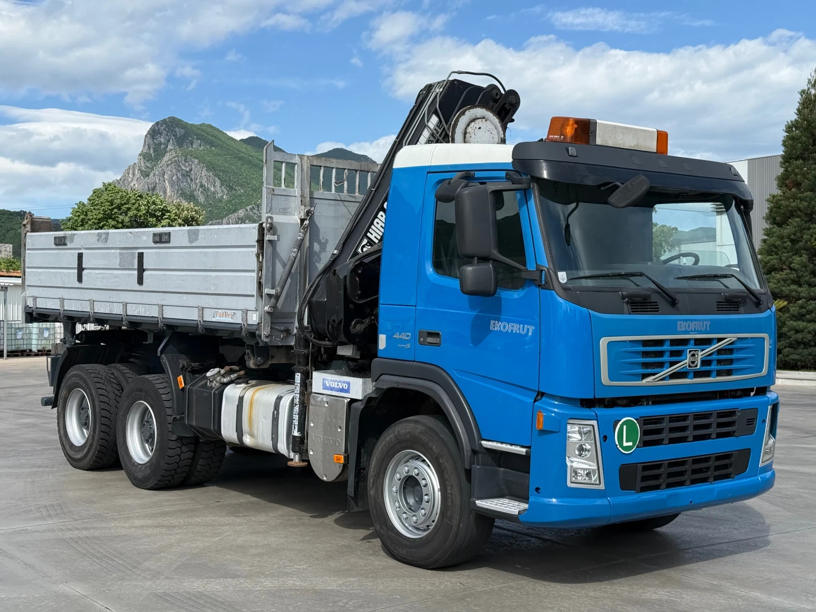 Volvo Fm 6x4R-440 с кран, снимка 4 - Камиони - 52938110
