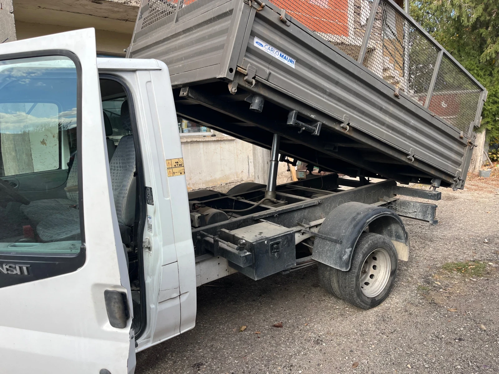 Ford Transit Самосвал тристранен, снимка 4 - Камиони - 56681097