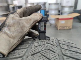 Гуми Зимни 235/45R18, снимка 5