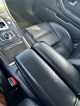 Audi S8, снимка 15