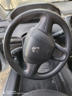 Peugeot 208 1.2, снимка 13