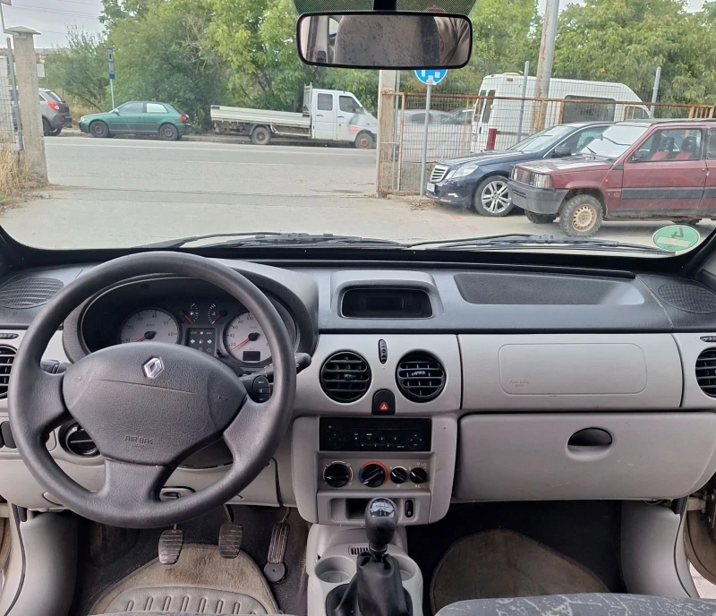 Renault Kangoo, снимка 9 - Автомобили и джипове - 47332645