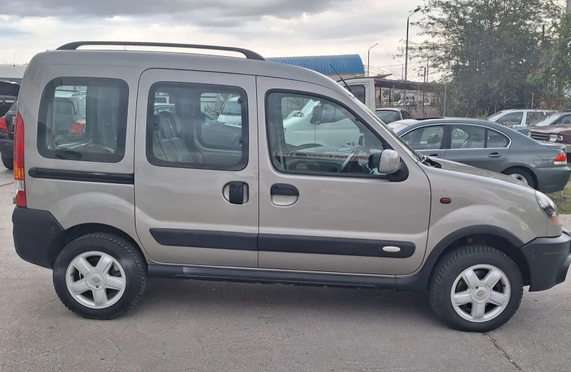 Renault Kangoo, снимка 4 - Автомобили и джипове - 47332645