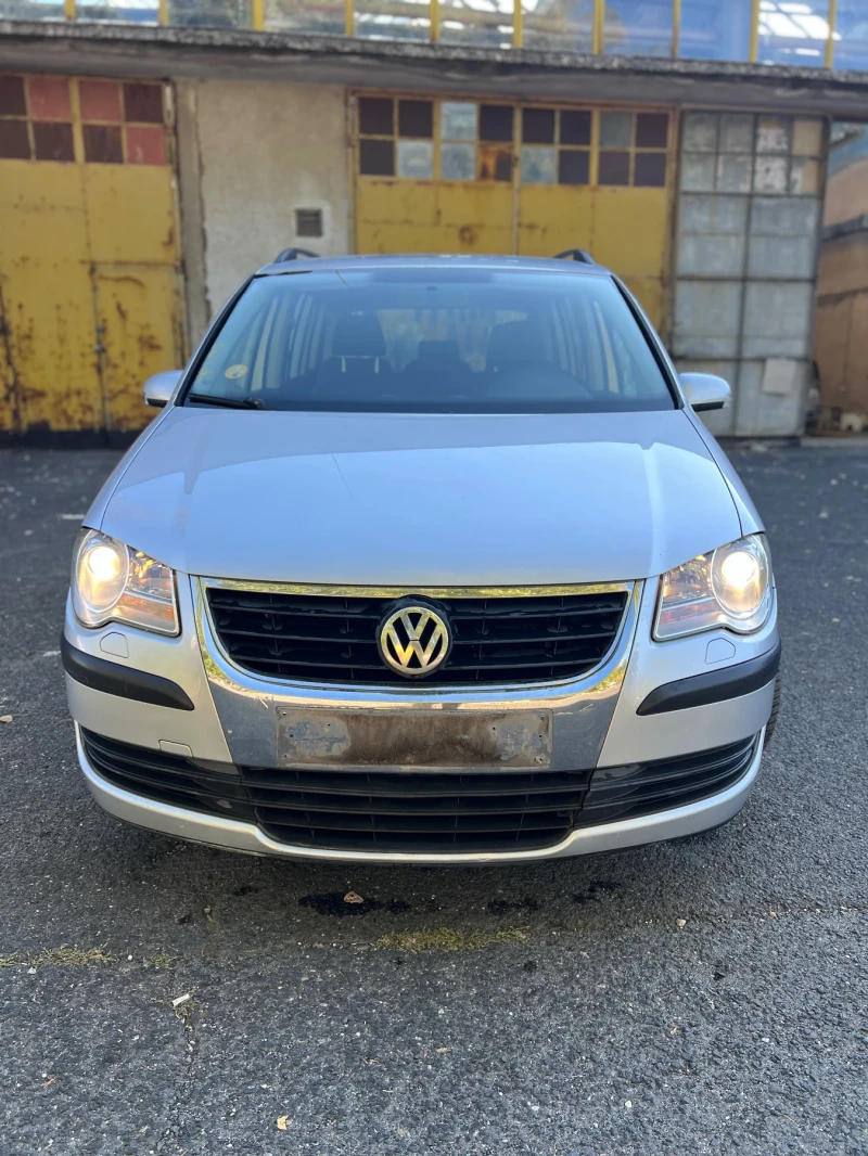 VW Touran 1.9 TDI, снимка 1 - Автомобили и джипове - 47644018