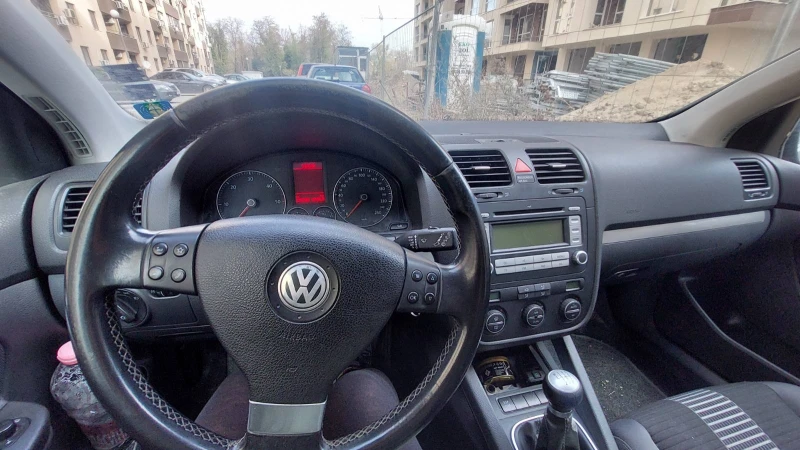 VW Golf 2.0 TDI, снимка 4 - Автомобили и джипове - 48458312