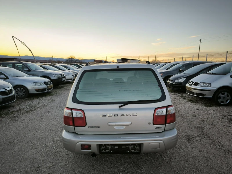 Subaru Forester 2.0i TURBO, снимка 5 - Автомобили и джипове - 48391368