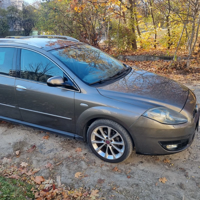 Fiat Croma 1.9 JTD Автомат, снимка 4 - Автомобили и джипове - 48927159