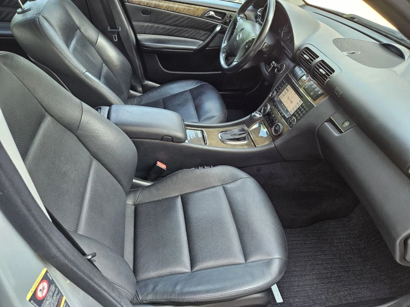 Mercedes-Benz C 350 AMG 4matic Facelift, снимка 10 - Автомобили и джипове - 50675533