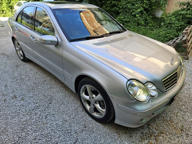 Mercedes-Benz C 350 AMG 4matic Facelift, снимка 4 - Автомобили и джипове - 50675533