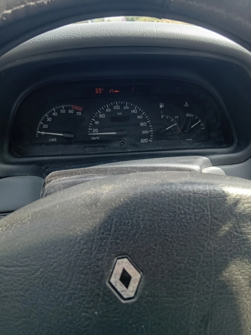 Renault Laguna, снимка 6 - Автомобили и джипове - 52373386