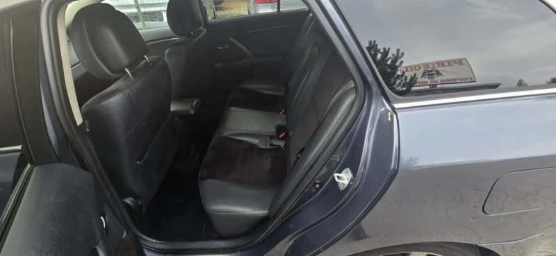 Toyota Avensis 2.2 d-cat, снимка 12 - Автомобили и джипове - 52289784