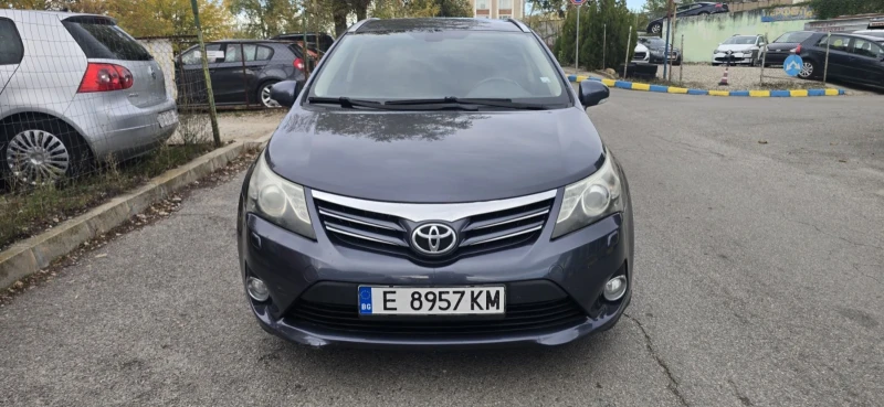 Toyota Avensis 2.2 d-cat, снимка 2 - Автомобили и джипове - 52289784