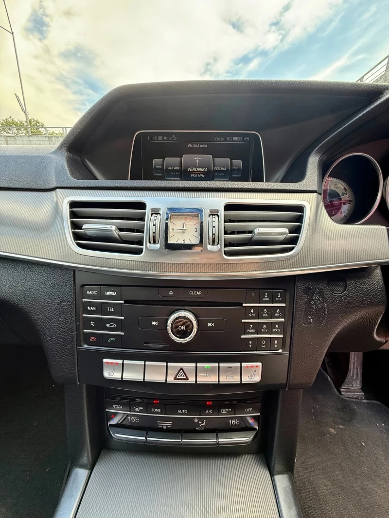Mercedes-Benz E 220 Face/Bluetec - ДЕСЕН ВОЛАН, снимка 7 - Автомобили и джипове - 52656418