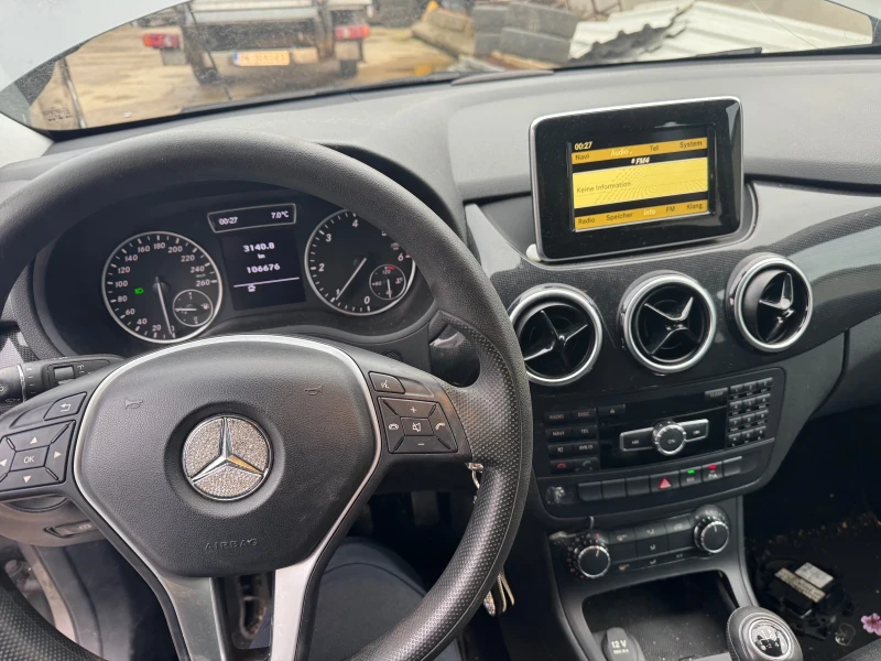Mercedes-Benz B 180 106000km!!! 651, снимка 5 - Автомобили и джипове - 53101462