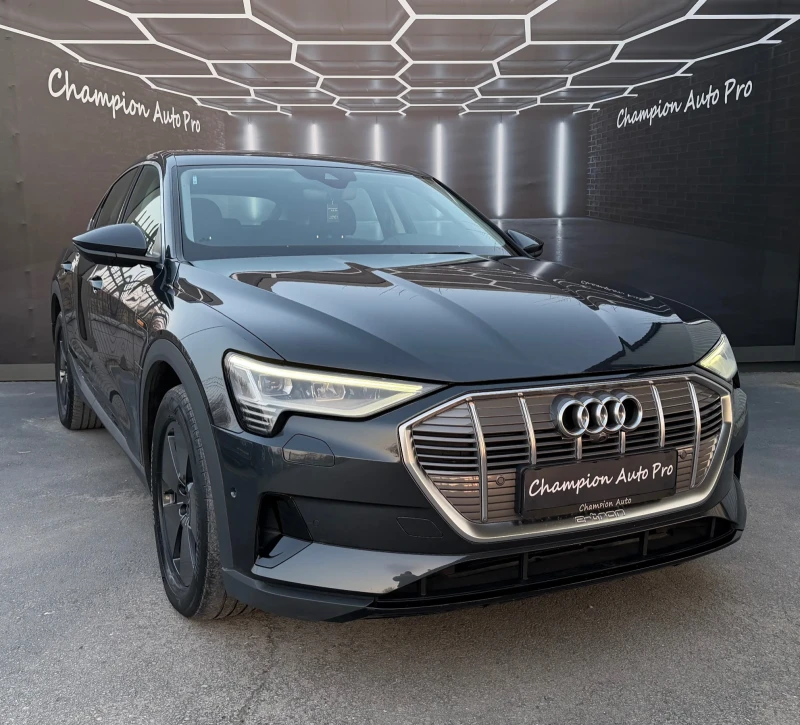 Audi E-Tron 45000км, снимка 3 - Автомобили и джипове - 53147682