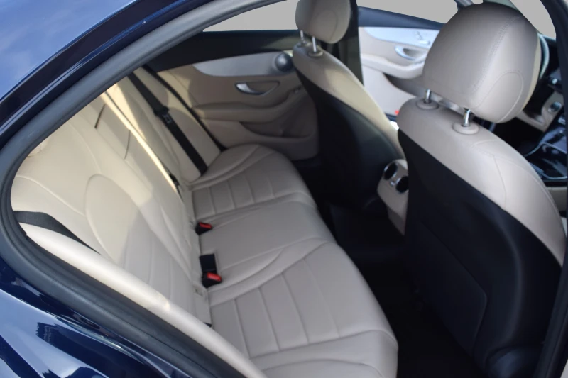 Mercedes-Benz C 300 С РЕГИСТРАЦИЯ&АВТО КРЕДИТ, снимка 14 - Автомобили и джипове - 53260837