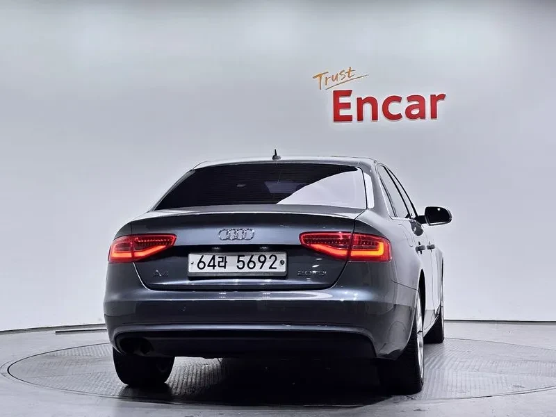 Audi A4 2.0 TDI - САМО 30% АВАНС, снимка 8 - Автомобили и джипове - 56114892