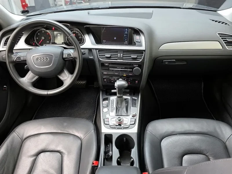 Audi A4 2.0 TDI - САМО 30% АВАНС, снимка 14 - Автомобили и джипове - 56114892