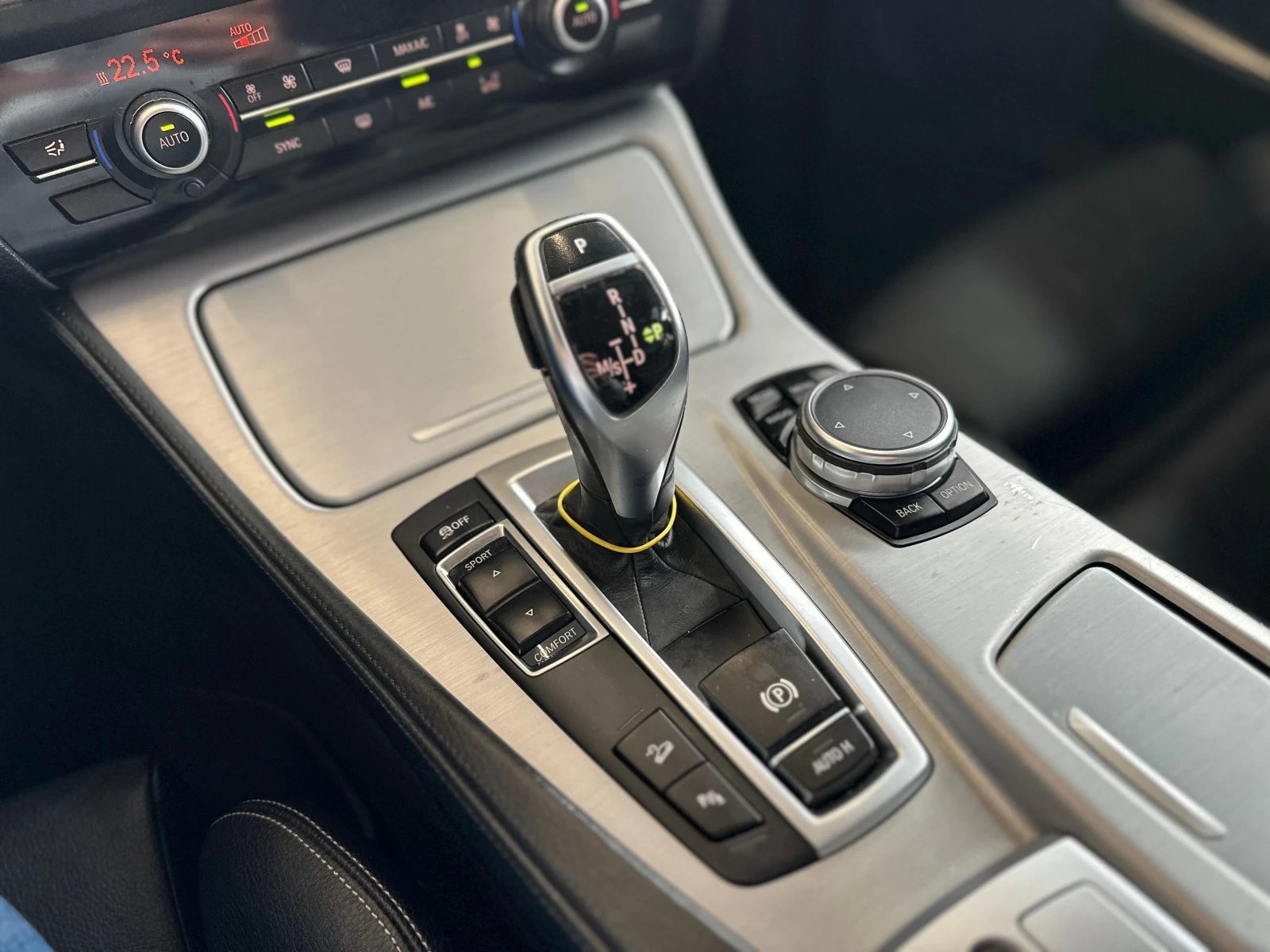 BMW 525 d* xDrive* Facelift* Luxury Line *  | Mobile.bg   14