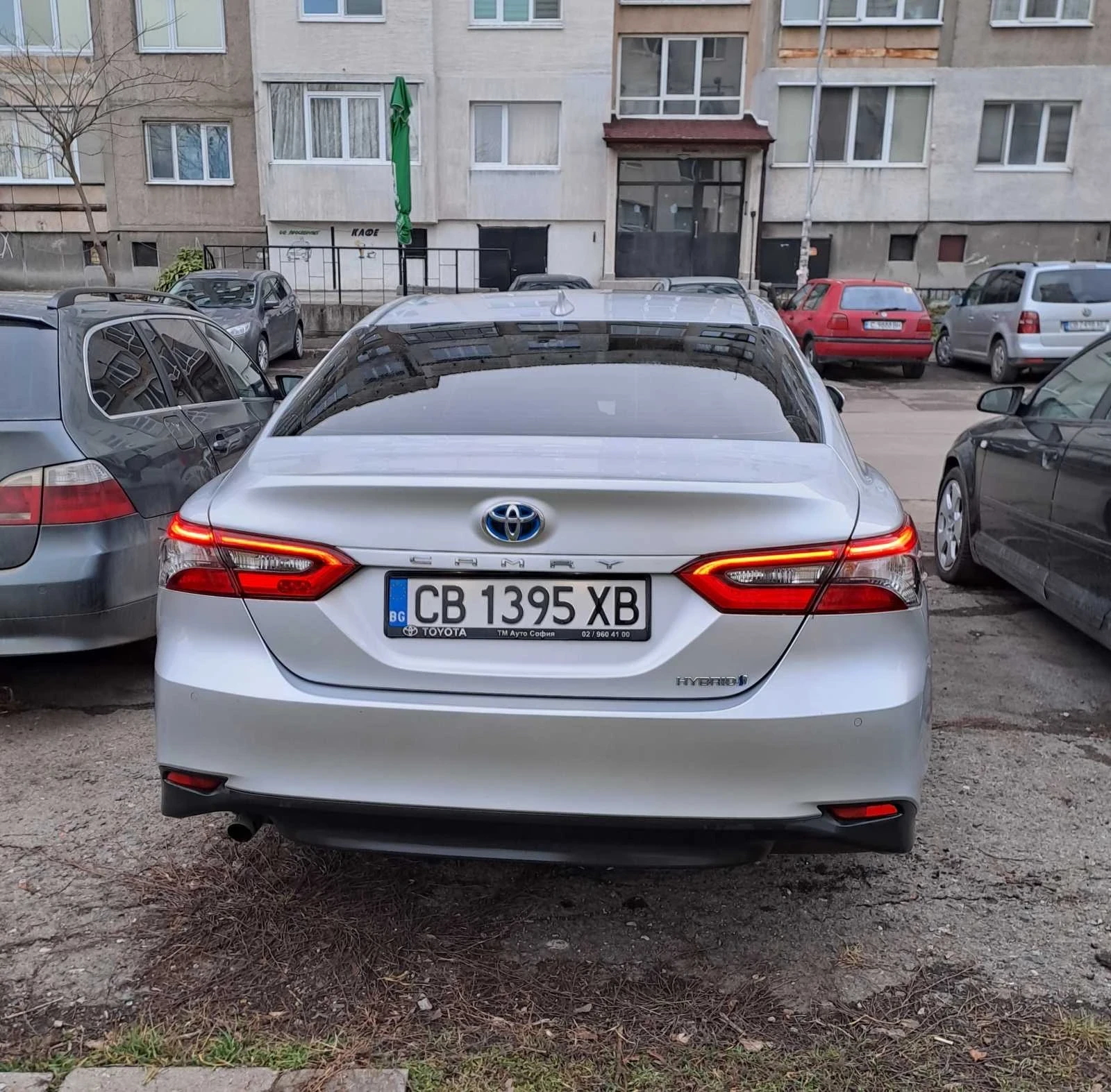 Toyota Camry Comfort 2.5 Hibryd CVT - изображение 7