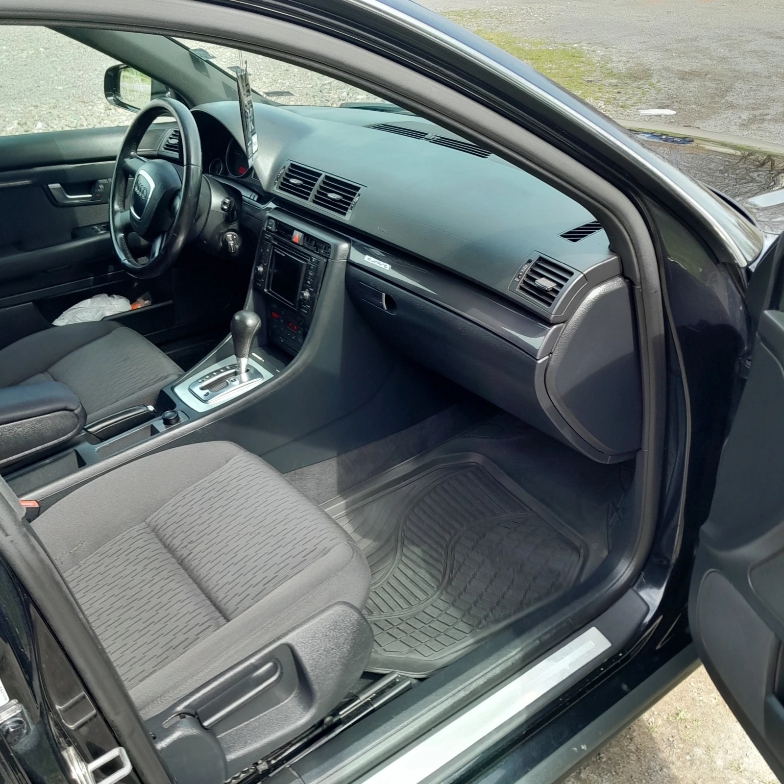 Audi A4 2.0 - изображение 4