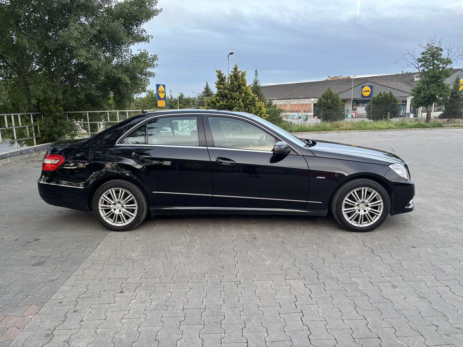Mercedes-Benz E 250  - изображение 5