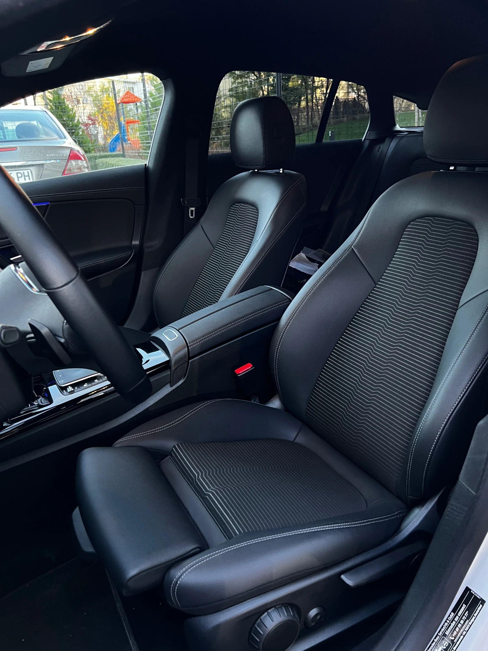 Mercedes-Benz CLA 200 2024  MULTIBEAM* AMBIENT* LANE* DISTR*  | Mobile.bg   11