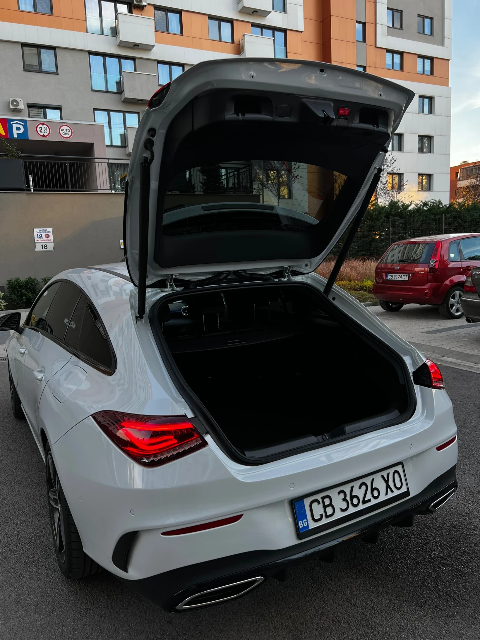 Mercedes-Benz CLA 200 2024 ГАРАНЦИОНЕН MULTIBEAM* AMBIENT* LANE* DISTR*  - изображение 7