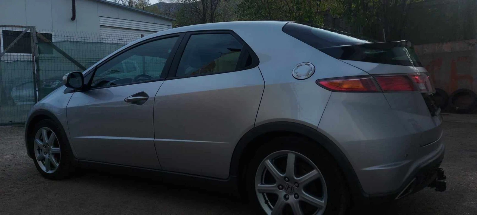 Honda Civic 1, 8-executive | Mobile.bg   4