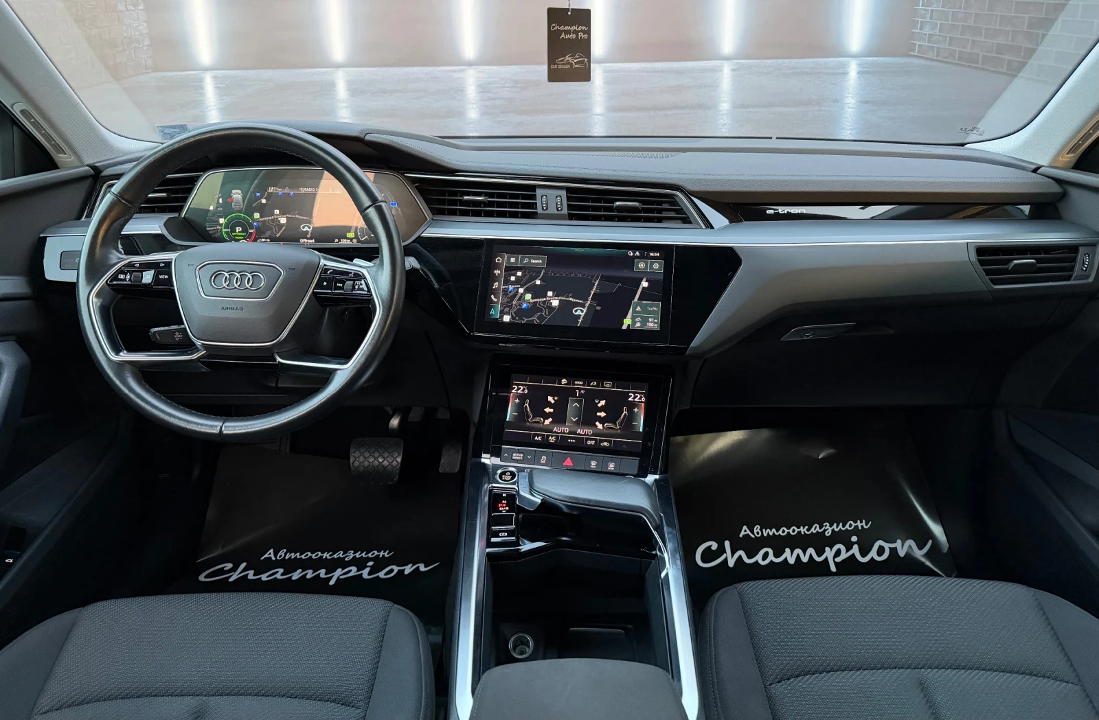 Audi E-Tron 45000км - изображение 8