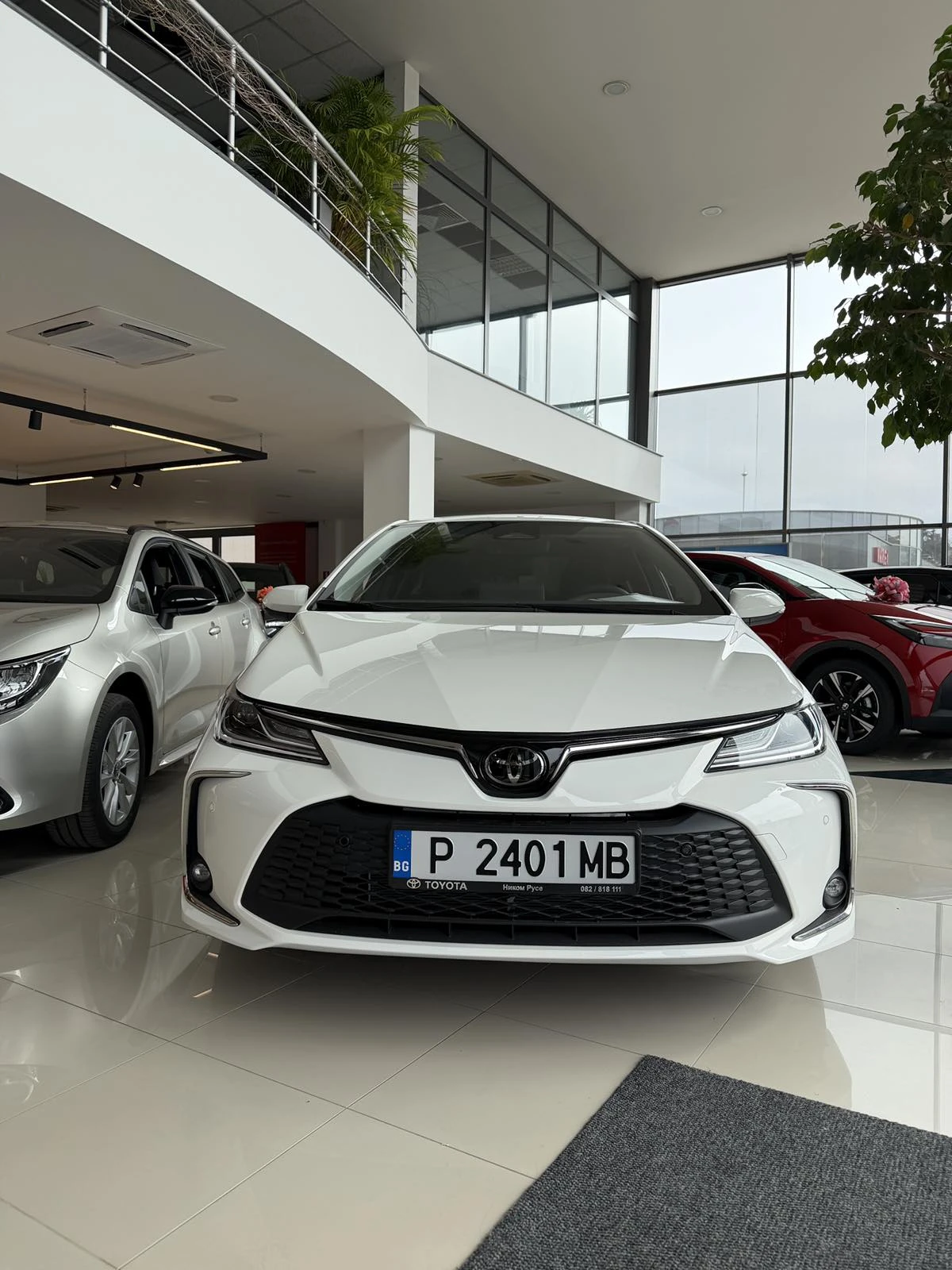 Toyota Corolla Executive Plus, снимка 2 - Автомобили и джипове - 53827154