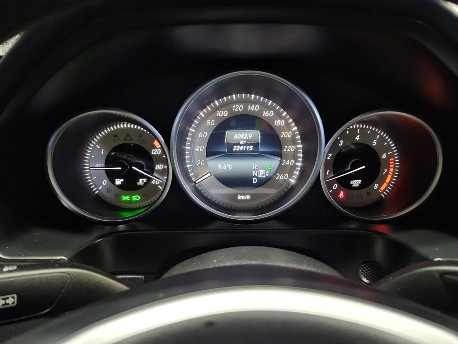 Mercedes-Benz E 400 Tuning* AвтоКредит * (ЦЕНА ДО БГ), снимка 14 - Автомобили и джипове - 54386941