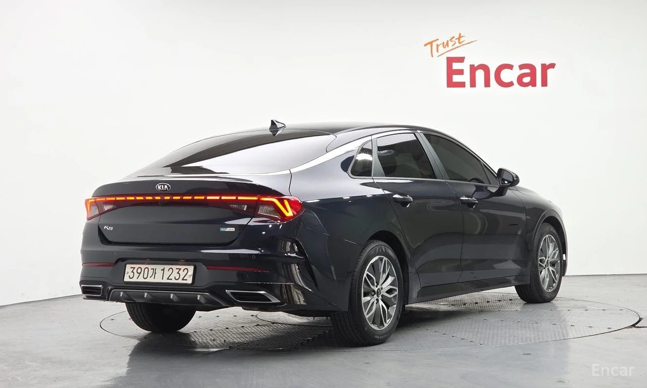 Kia K5 2.0 Prestige* DISTRONIC* ПОДГРЕВ* ОБДУХВАНЕ* КАМЕР, снимка 3 - Автомобили и джипове - 55309482