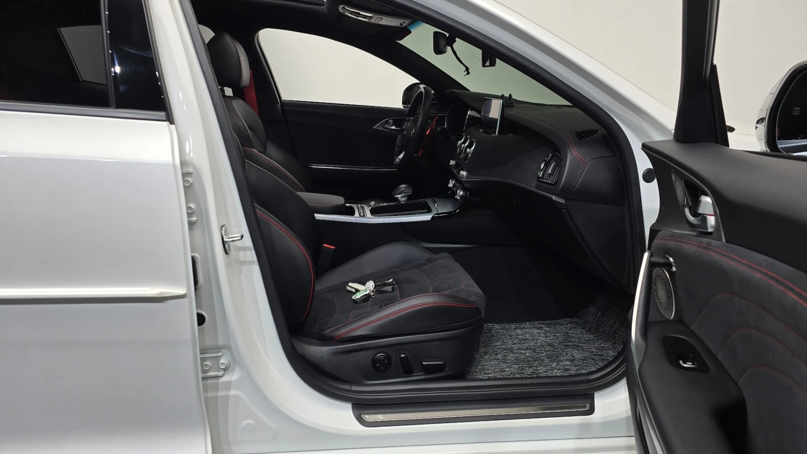 Kia Stinger MEISTER 3.3 GT ACRO EDITION| ALCANTARA| 2 ����� | Mobile.bg � ����������� 10
