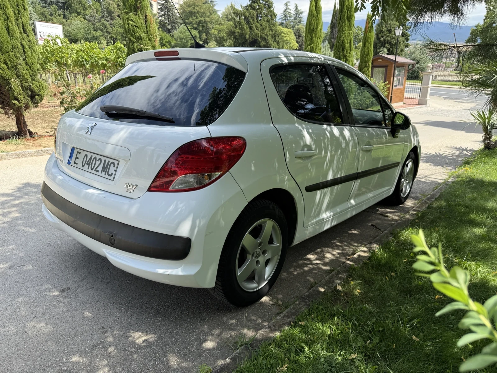 Peugeot 207 1.4i Газ.инж.BRC, снимка 3 - Автомобили и джипове - 55435251