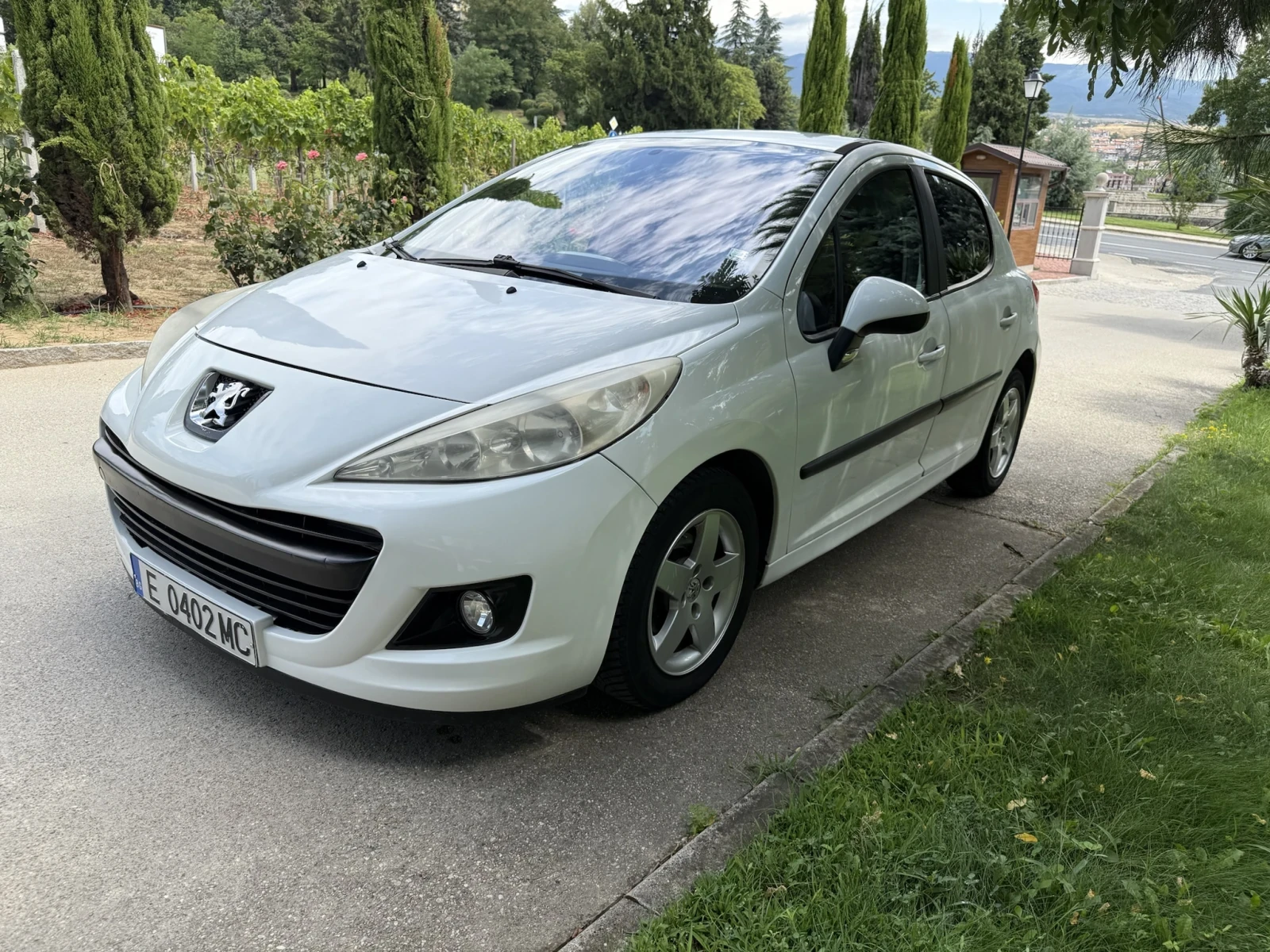 Peugeot 207 1.4i Газ.инж.BRC, снимка 14 - Автомобили и джипове - 55435251