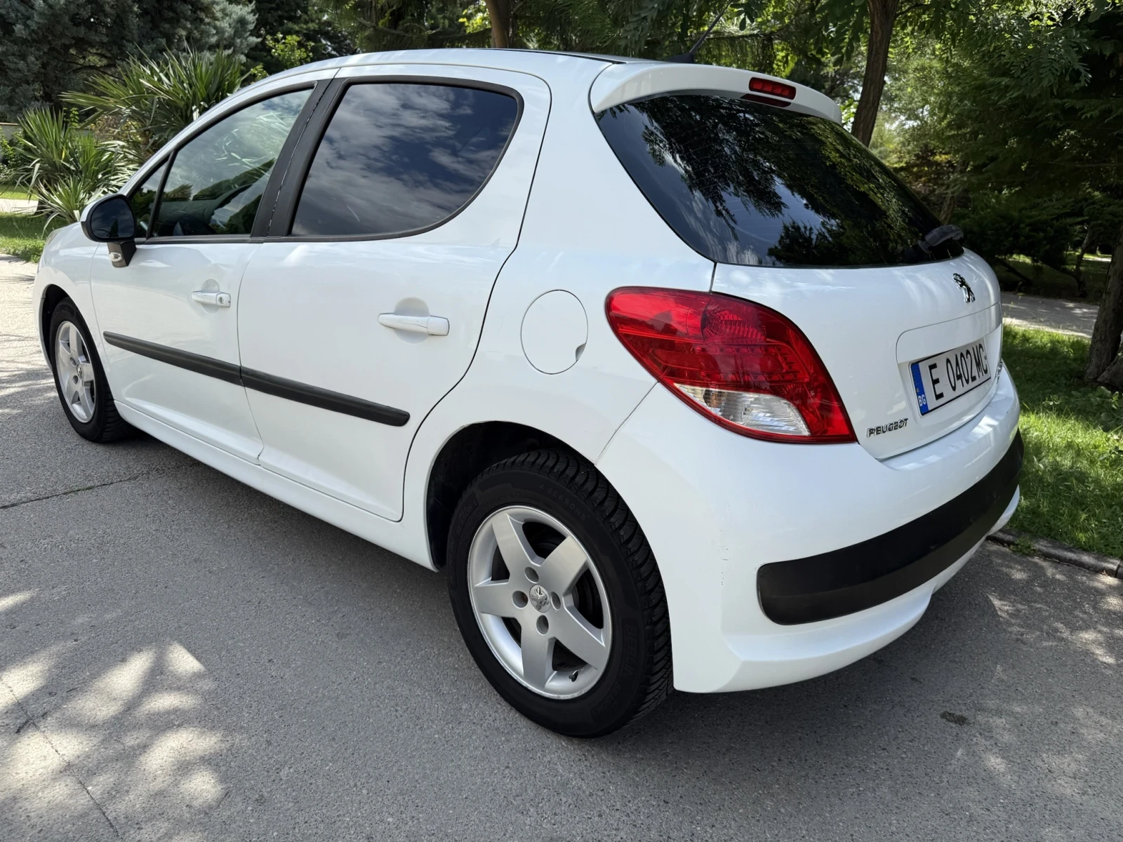 Peugeot 207 1.4i Газ.инж.BRC, снимка 5 - Автомобили и джипове - 55435251