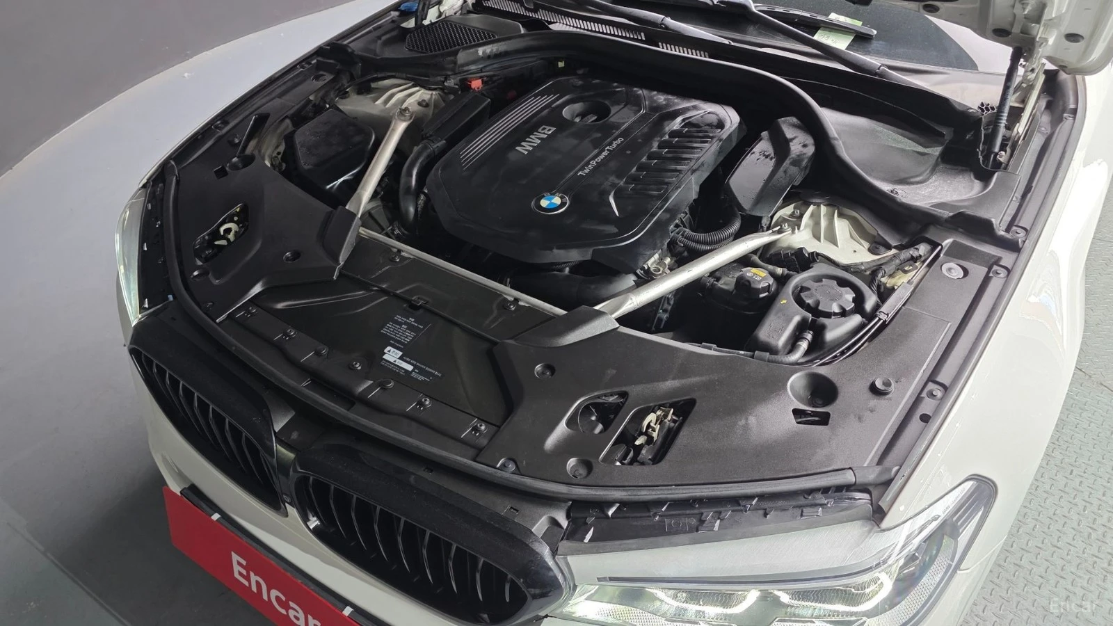 BMW 540 xDrive* M PACK* 360* HUD* DISTRO* H/K, снимка 15 - Автомобили и джипове - 55459735