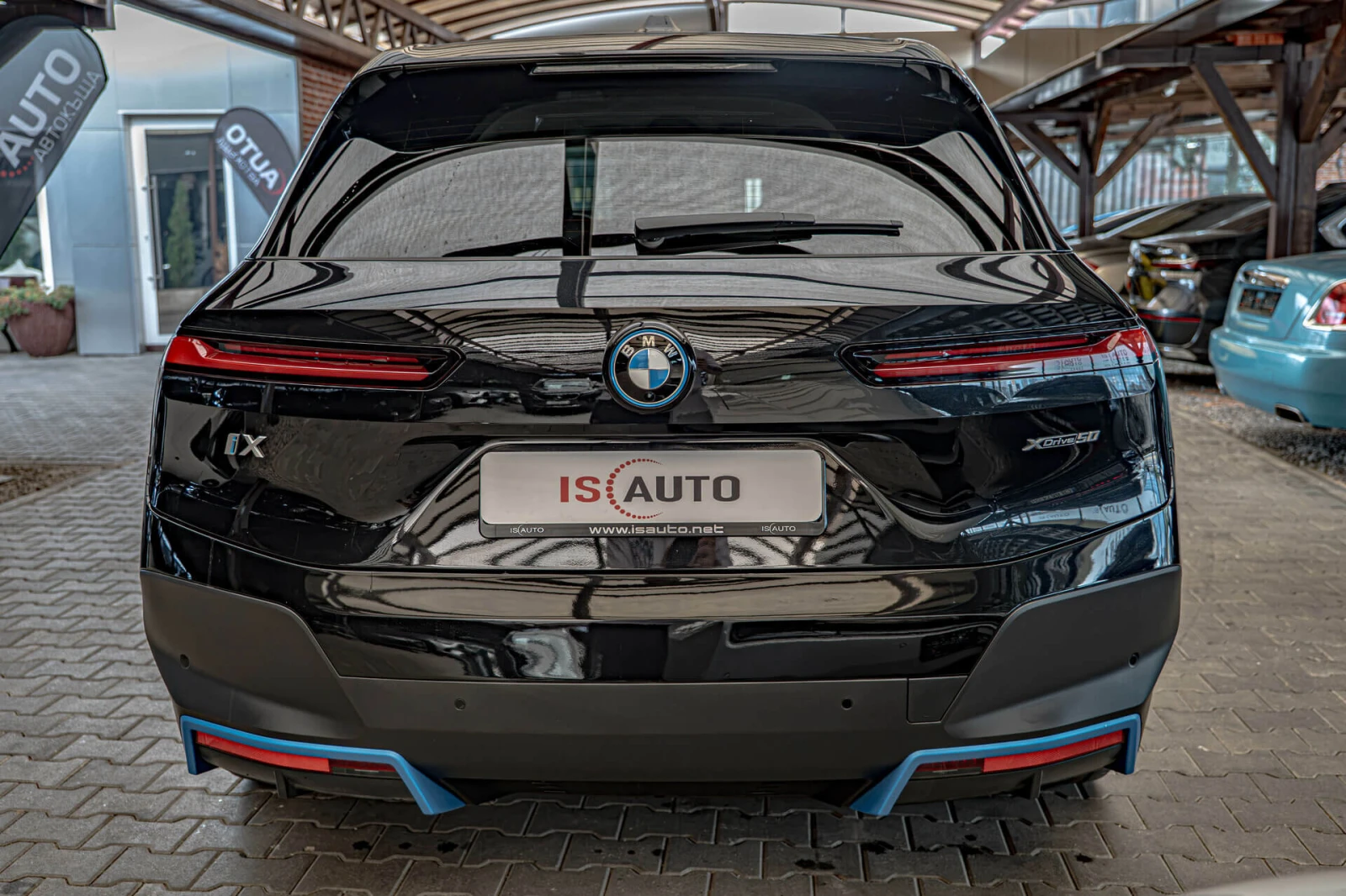 BMW iX xDrive 50/Harman Kardon/HuD/Камера 360/Амбиент/Las, снимка 4 - Автомобили и джипове - 55668248