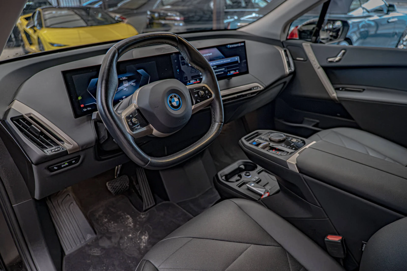 BMW iX xDrive 50/Harman Kardon/HuD/Камера 360/Амбиент/Las, снимка 7 - Автомобили и джипове - 55668248